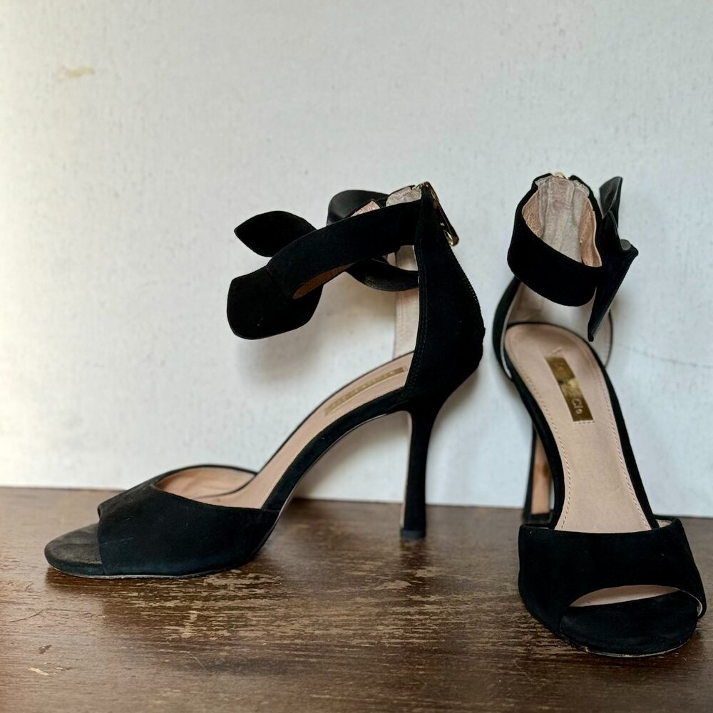 Louise et Cie Kenbeck Black Suede Ankle Bow Heels - Picture 2 of 7